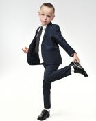 AXEL V.
